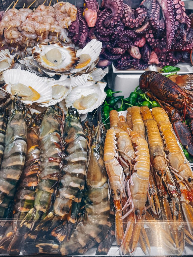 Malaga - targ rybny - Mercado Central de Atarazanas