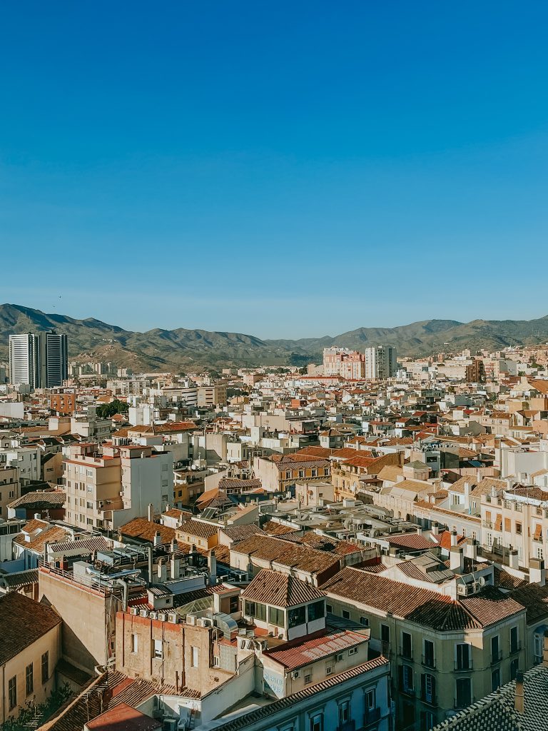 Malaga - widok na miasto z punktu widokowego Katedry
